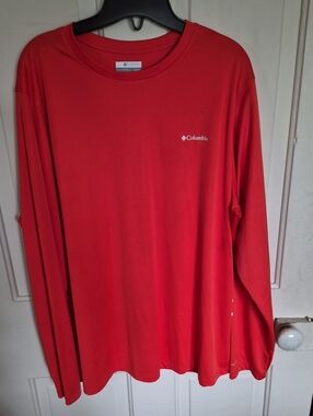 Columbia Men’s Red Crewneck Performance Sweater